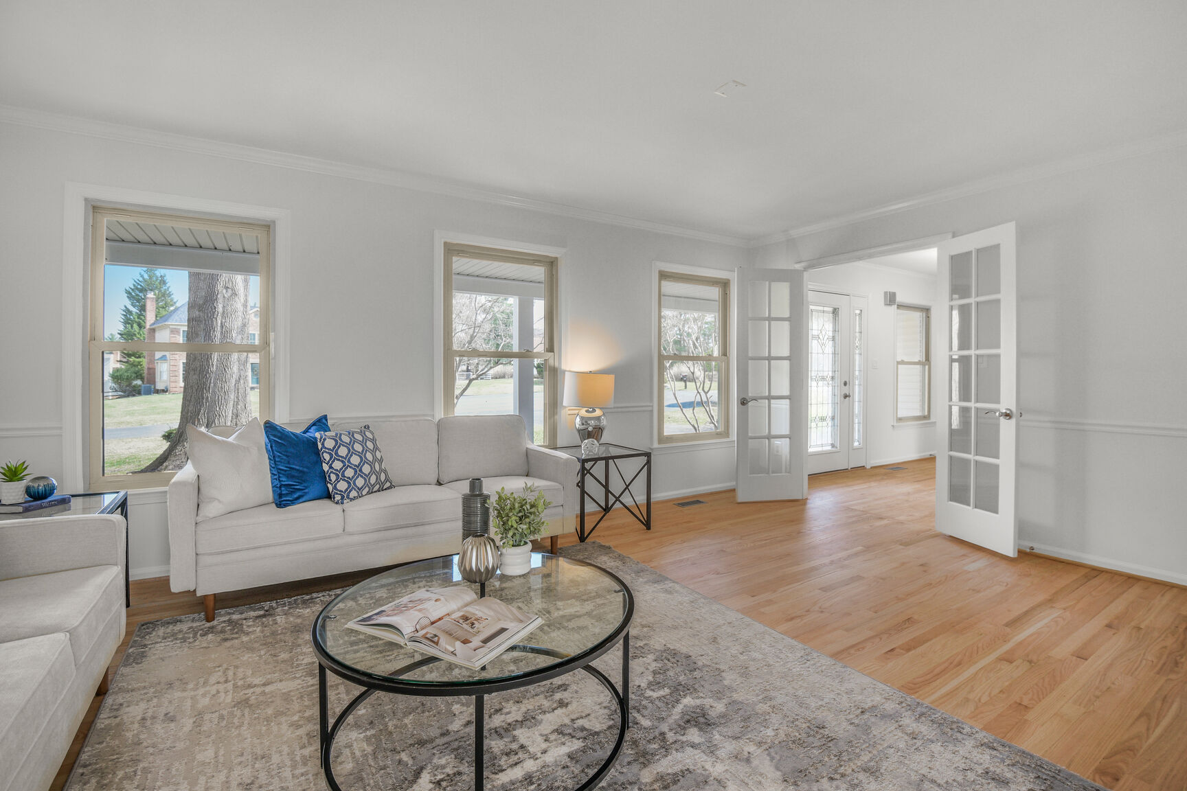 4008 Evangeline Terrace Olney, MD 20832 - Photo 11 of 54 a living room with furniture and wooden floor