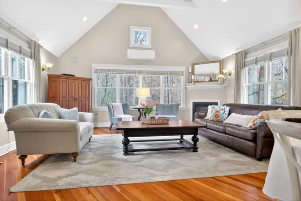 Contact Agent | Address Upon Request, Dover, MA 02030