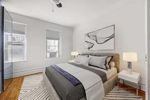 $550,000 | 223 East 50th Street, Unit 6B | Midtown East