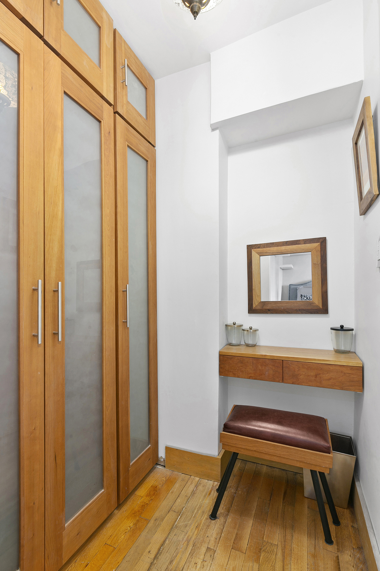 342 East 53rd Street, Unit 2C Manhattan, NY 10022 - Photo 3 of 5