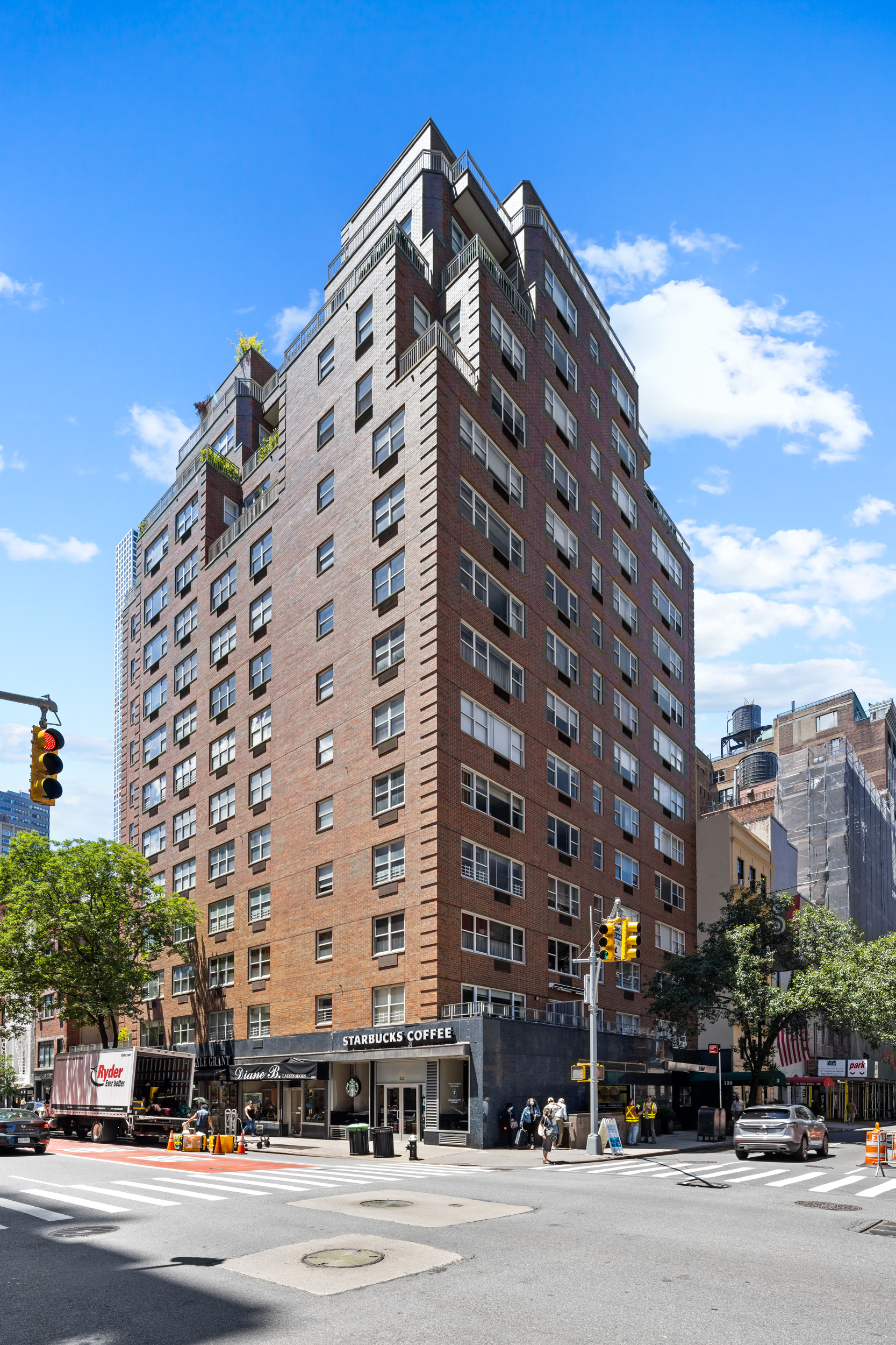 130 East 63rd Street, Unit 3D Manhattan, NY 10065 - Photo 9 of 13 a front view of a building