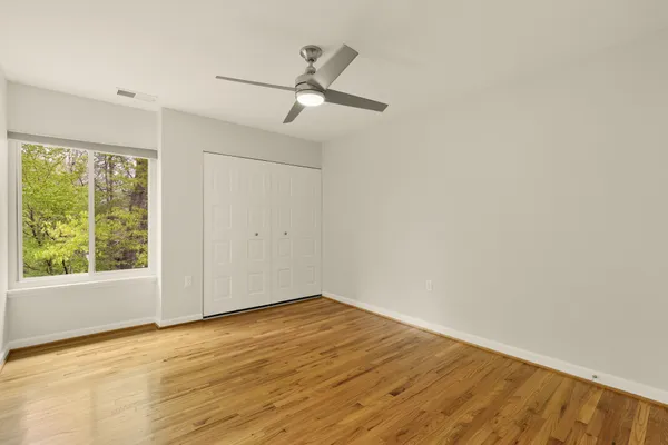 $899,000 | Inverness Ridge Road, Potomac, MD 20854