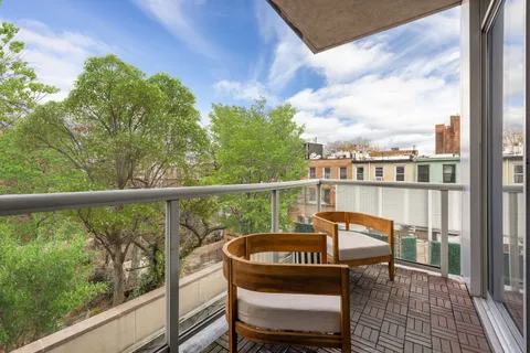 $2,450,000 | 383 Carlton Avenue, Unit 4E | Fort Greene