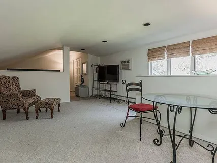 $1,851,000 | 121 Montauk Highway, Quogue, NY 11959