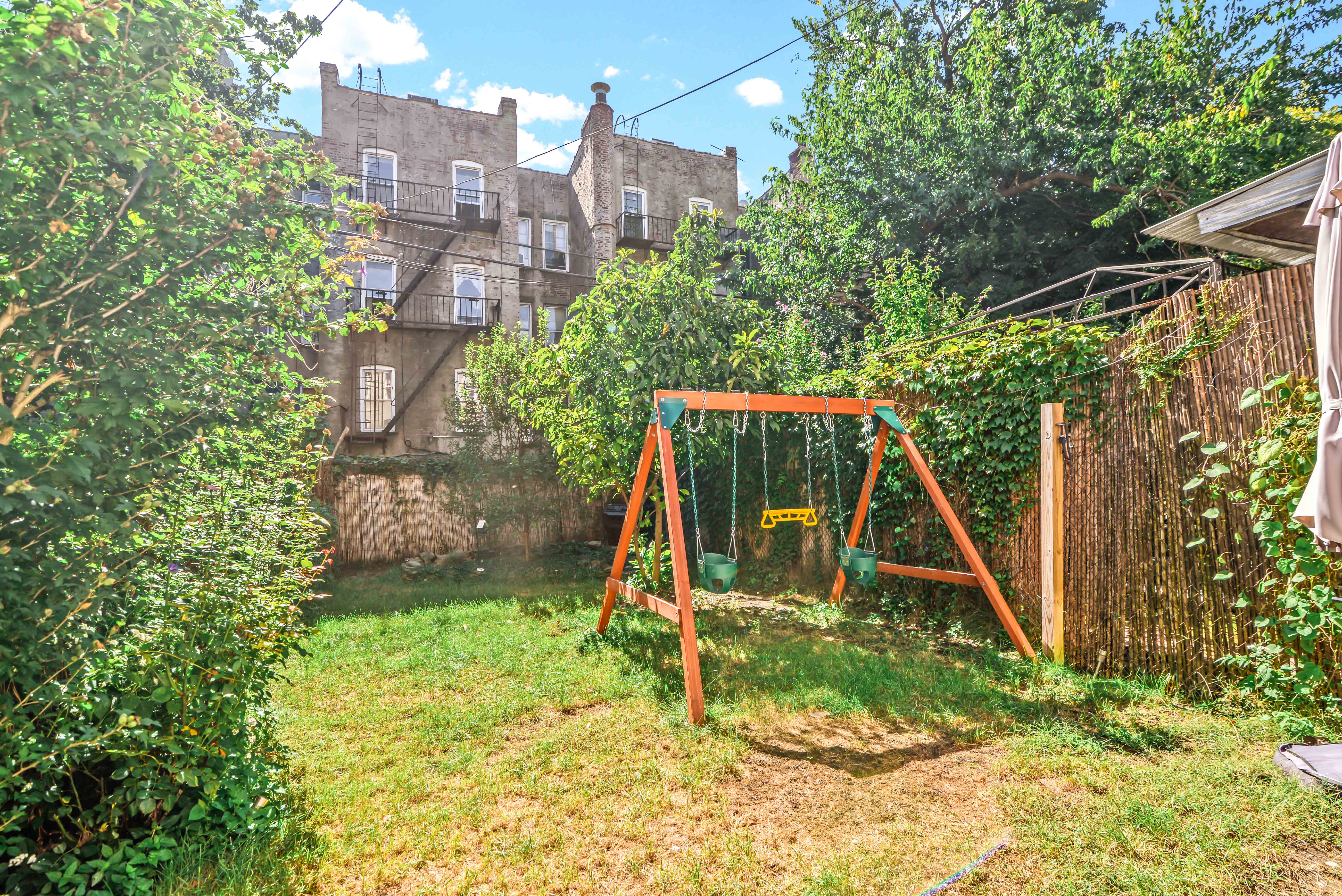 452 Bainbridge Street Brooklyn, NY 11233 - Photo 29 of 33