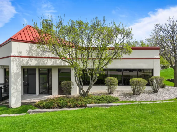 $4,853 | 753 Geneva Parkway North, Unit 2, Lake Geneva, WI 53147
