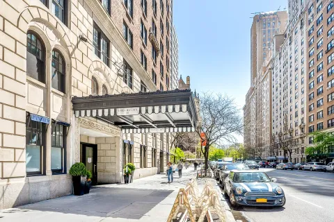 a car parked in front of a building