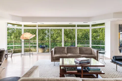 $5,200,000 | 5630 Wisconsin Avenue, Unit 805, Chevy Chase, MD 20815