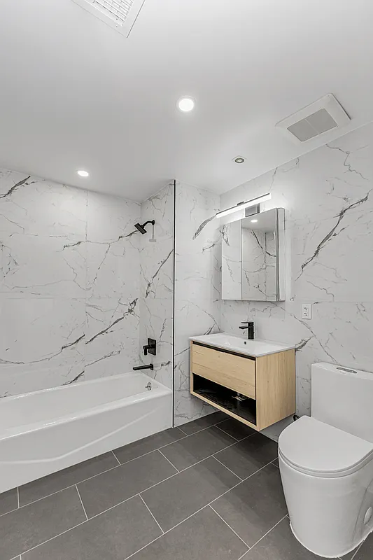 21-10 30th Avenue, Unit 6F Queens, NY 11102 - Photo 11 of 15