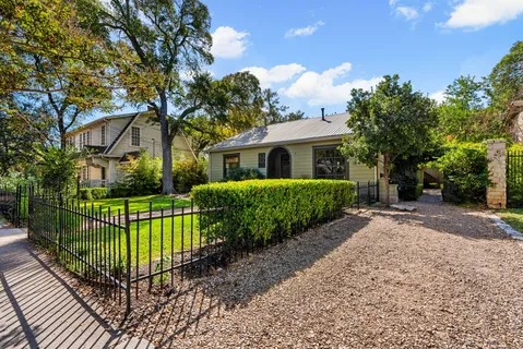 $1,150,000 | 311 East 35th Street, Unit 1 2 3, Austin, TX 78705