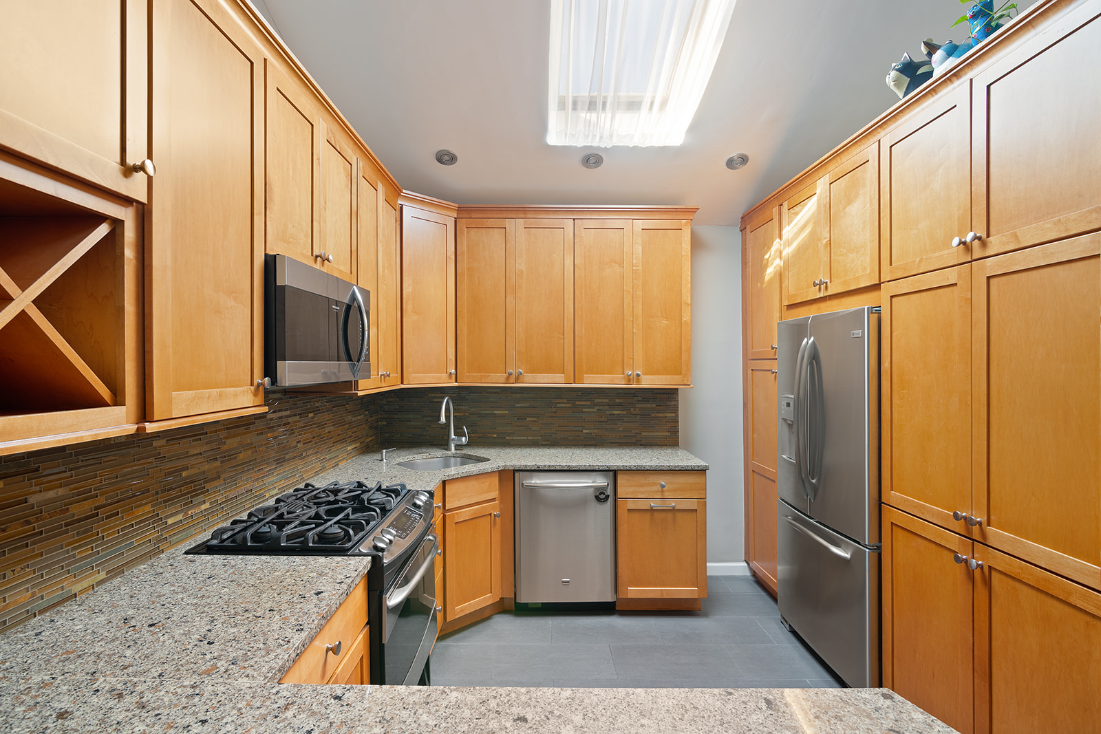 129 Bay Ridge Parkway, Unit 3 Brooklyn, NY 11209 - Photo 2 of 11