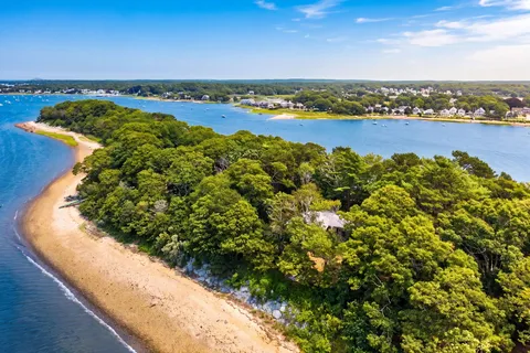 $1,700,000 | 9 Bassetts Island, Pocasset, MA 02559