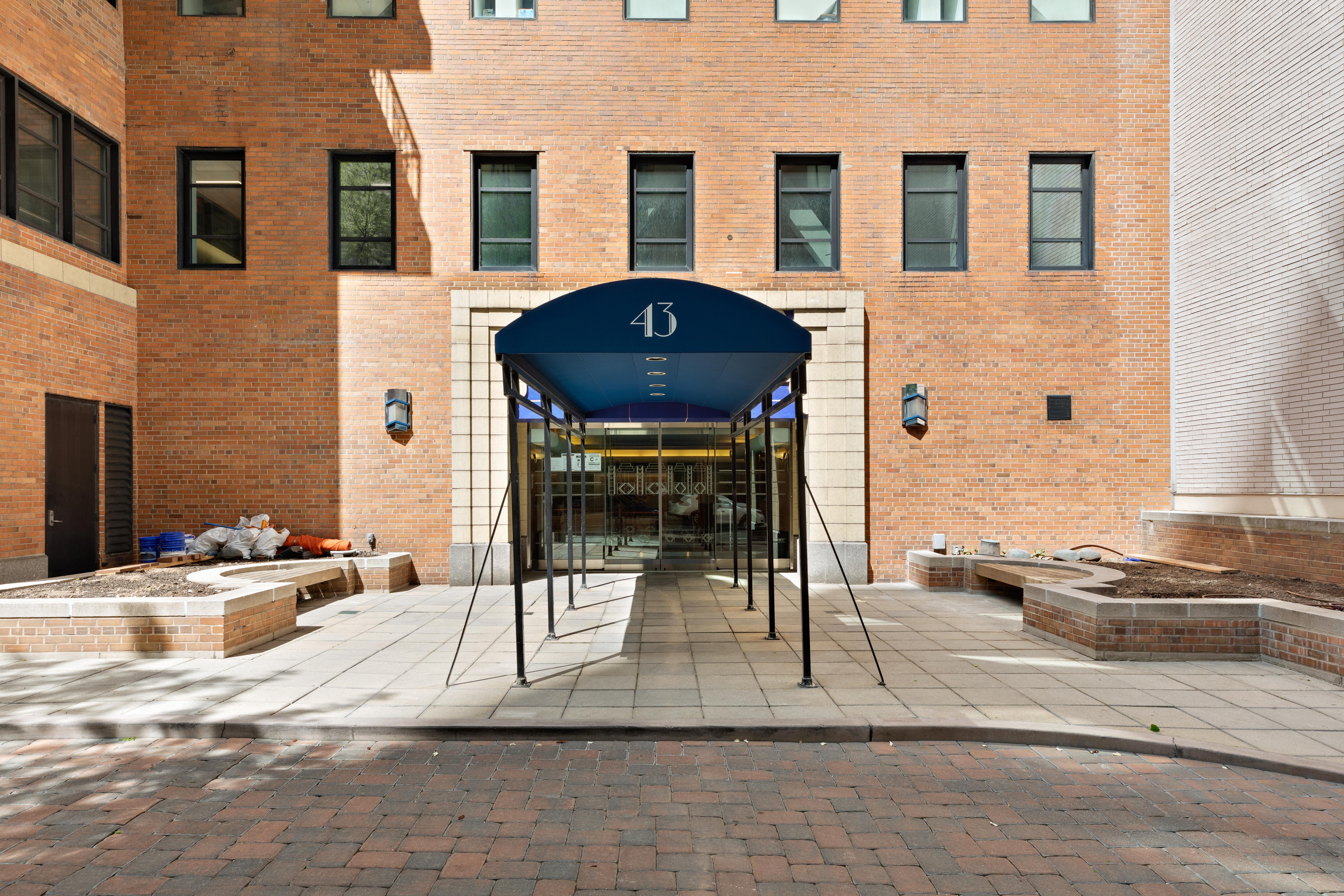 43 West 61st Street, Unit 17J Manhattan, NY 10023 - Photo 7 of 8