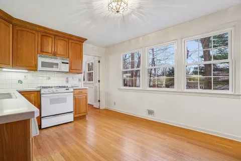 $800,000 | 119 Cambridge Drive, Berkeley Heights, NJ 07922