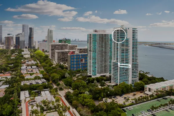 $1,600,000 | 2127 Brickell Avenue, Unit 1805, Miami, FL 33129