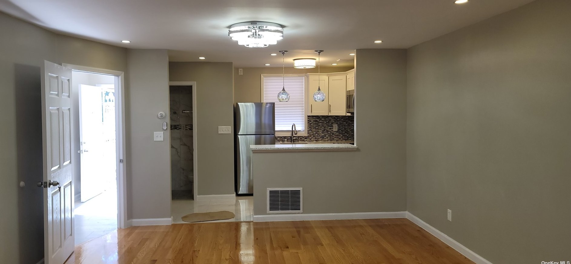 457 Christopher Avenue Brooklyn, NY 11212 - Photo 2 of 15