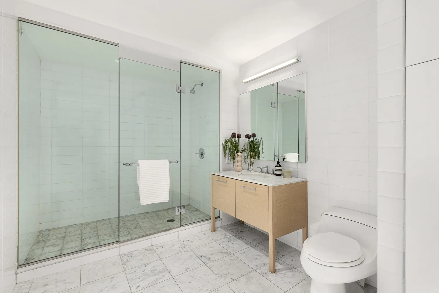 $1,750,000 | 310 East 53rd Street, Unit 2/3D | Midtown East