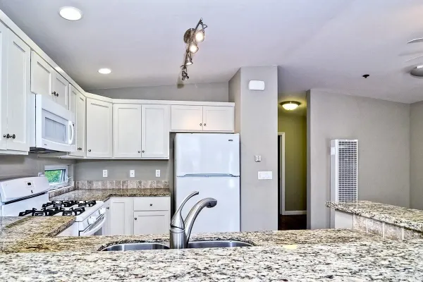 $2,300,000 | 2577 Jefferson Street, Carlsbad, CA 92008