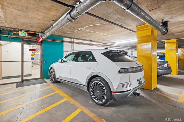 $349,000 | 1020 15th Street, Unit 32L, Denver, CO 80202