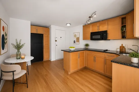 $650,000 | 435 East 86th Street, Unit 4E | Upper East Side