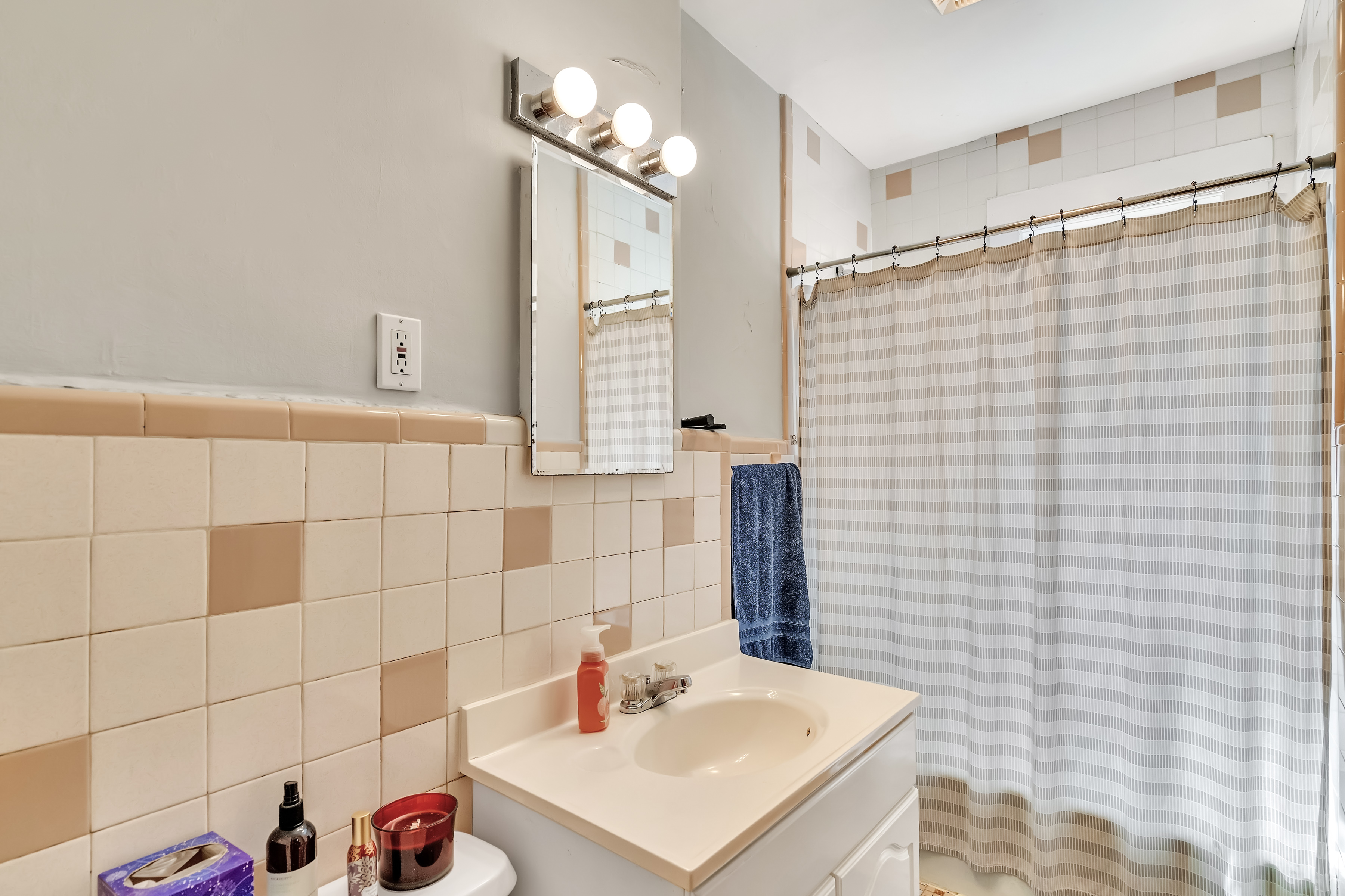 67 Playstead Road Medford, MA 02155 - Photo 12 of 17