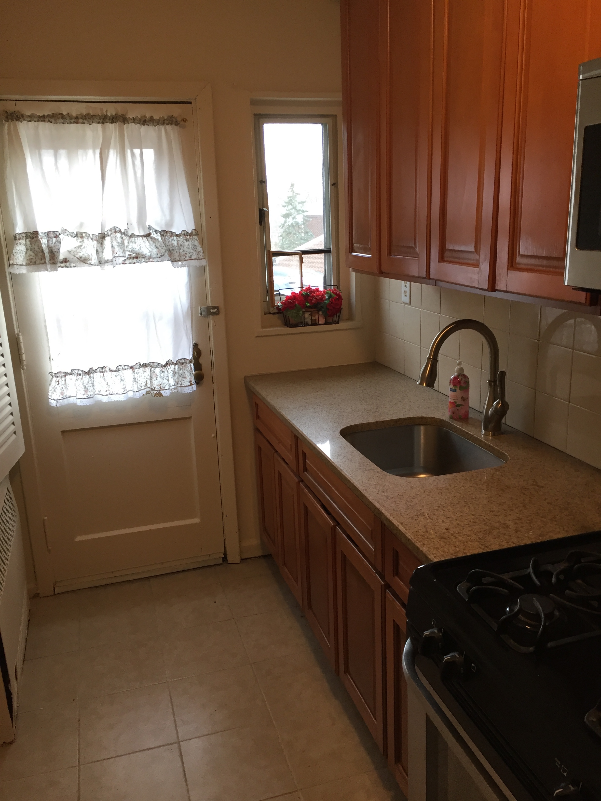 223-16 Manor Road, Unit DUP Queens, NY 11427 - Photo 3 of 10