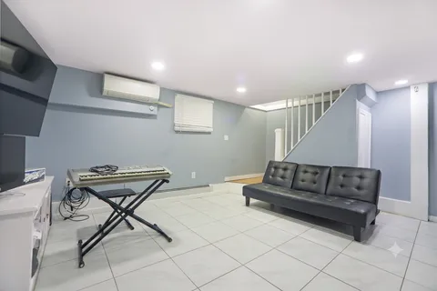 $829,999 | 115-41 222nd Street | Long Island Estates