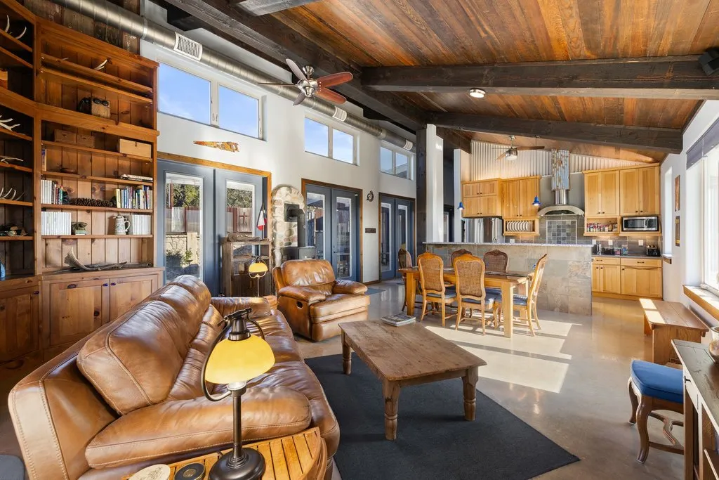 $1,750,000 | 1292 Upper Turtle Creek Road, Kerrville, TX 78028