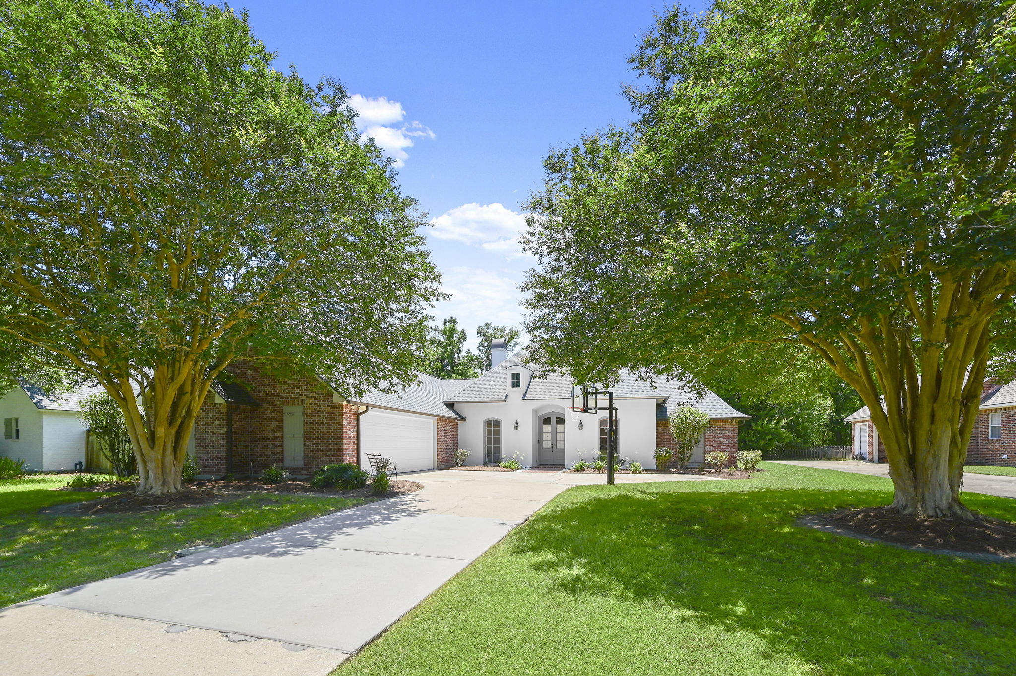 6042 Riverbrook Drive Baton Rouge, LA 70820 - Photo 2 of 30