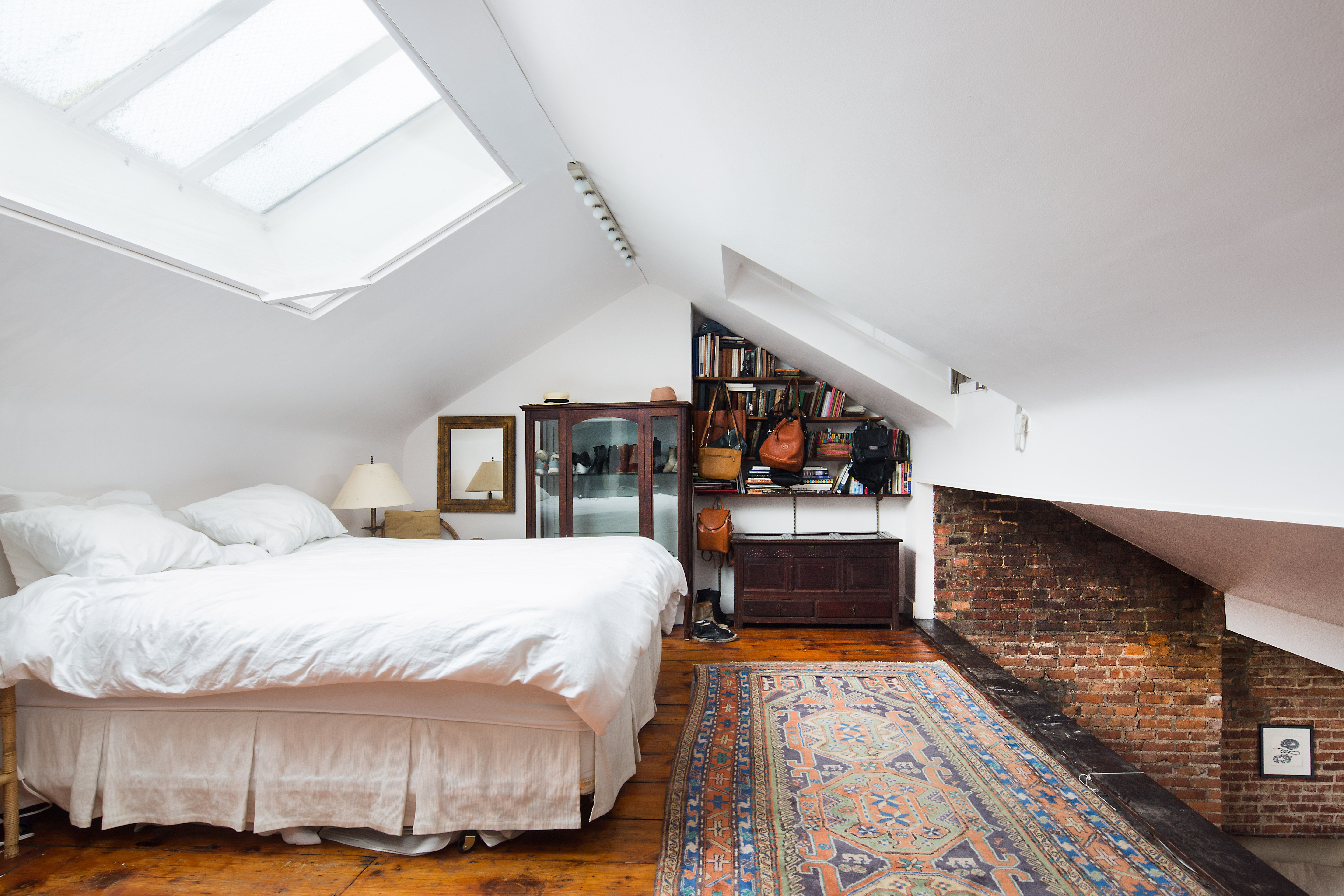 27 Bethune Street Manhattan, NY 10014 - Photo 17 of 18