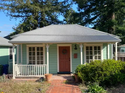 $765,000 | 412 West Street, Petaluma, CA 94952