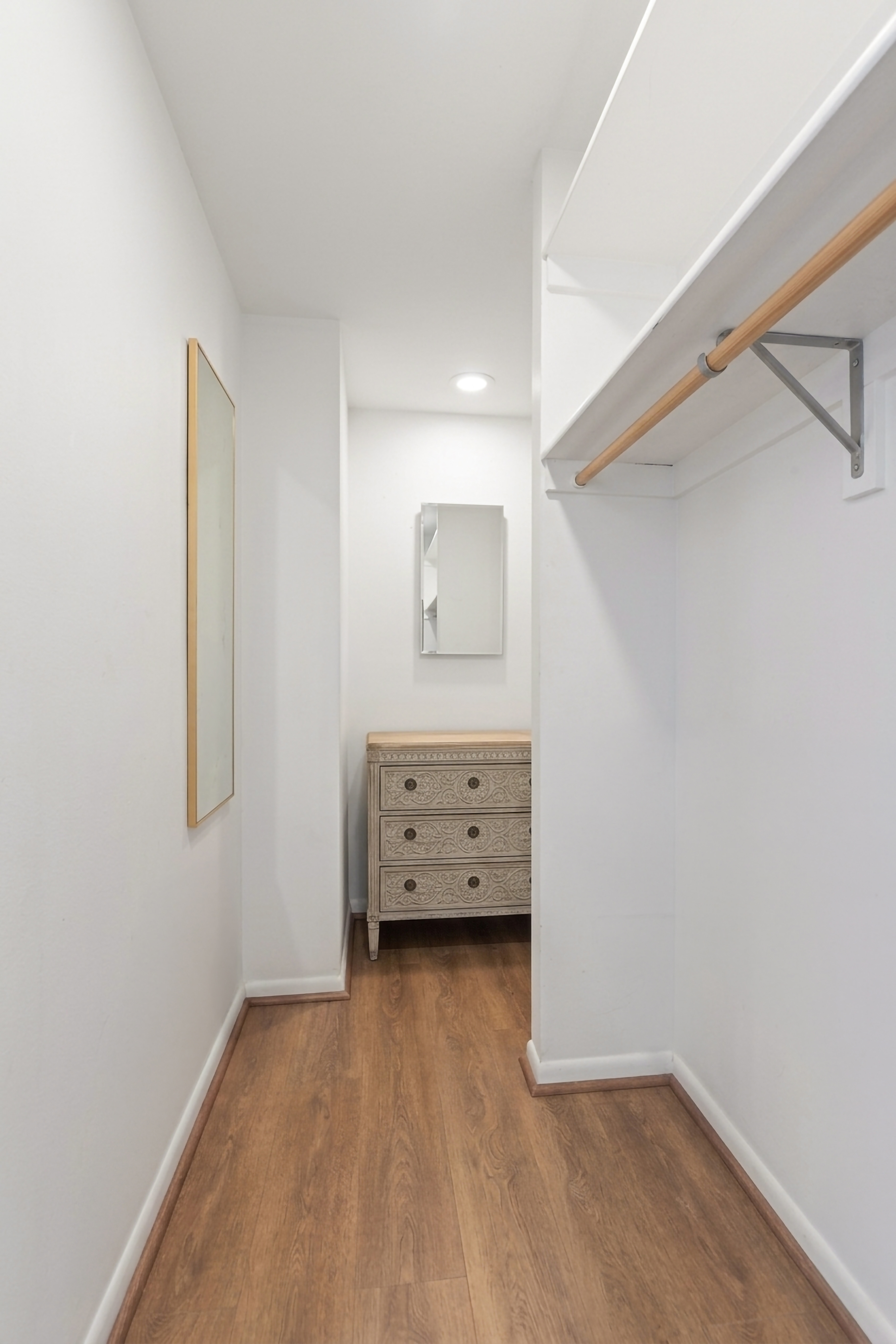 191 Willoughby Street, Unit 5E Brooklyn, NY 11201 - Photo 6 of 16 a view of room with window