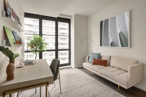 $4,875,000 | 250 West 96th Street, Unit 4A | Upper West Side