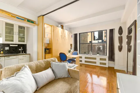 $495,000 | 225 Central Park West, Unit 416 | Upper West Side