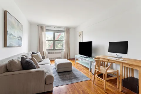 $320,000 | 33-35 81st Street, Unit 5F | Jackson Heights