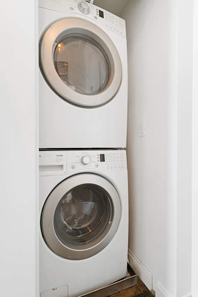 $9,500 | 114 East 13th Street, Unit 8C | Greenwich Village