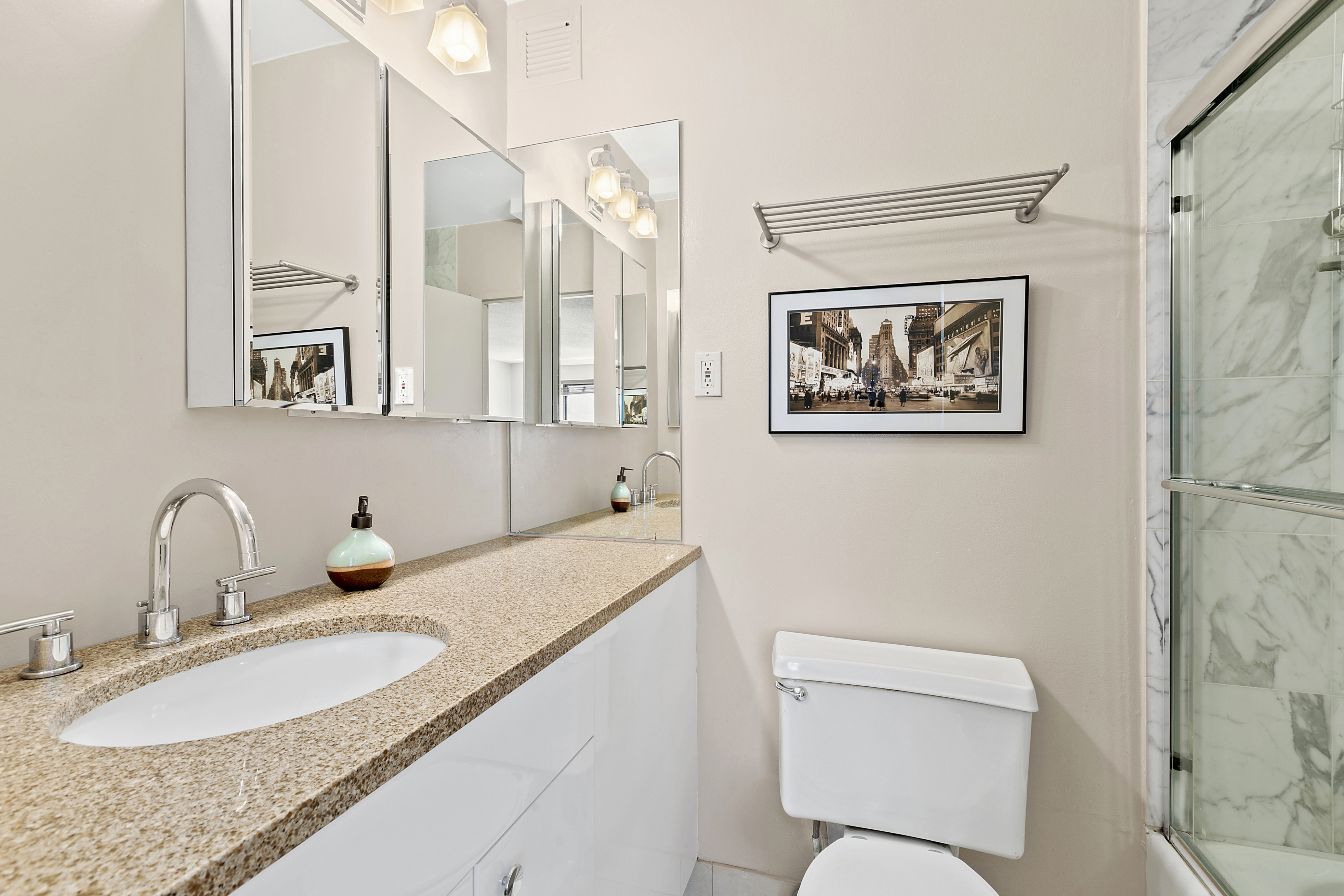 280 Rector Place, Unit 4L Manhattan, NY 10280 - Photo 5 of 10