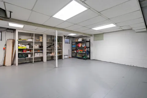 Contact Agent | 6613 Bradley Boulevard, Bethesda, MD 20817