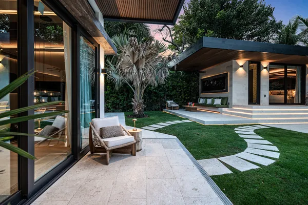 $4,900,000 | 967 Northeast 78th Street, Miami, FL 33138