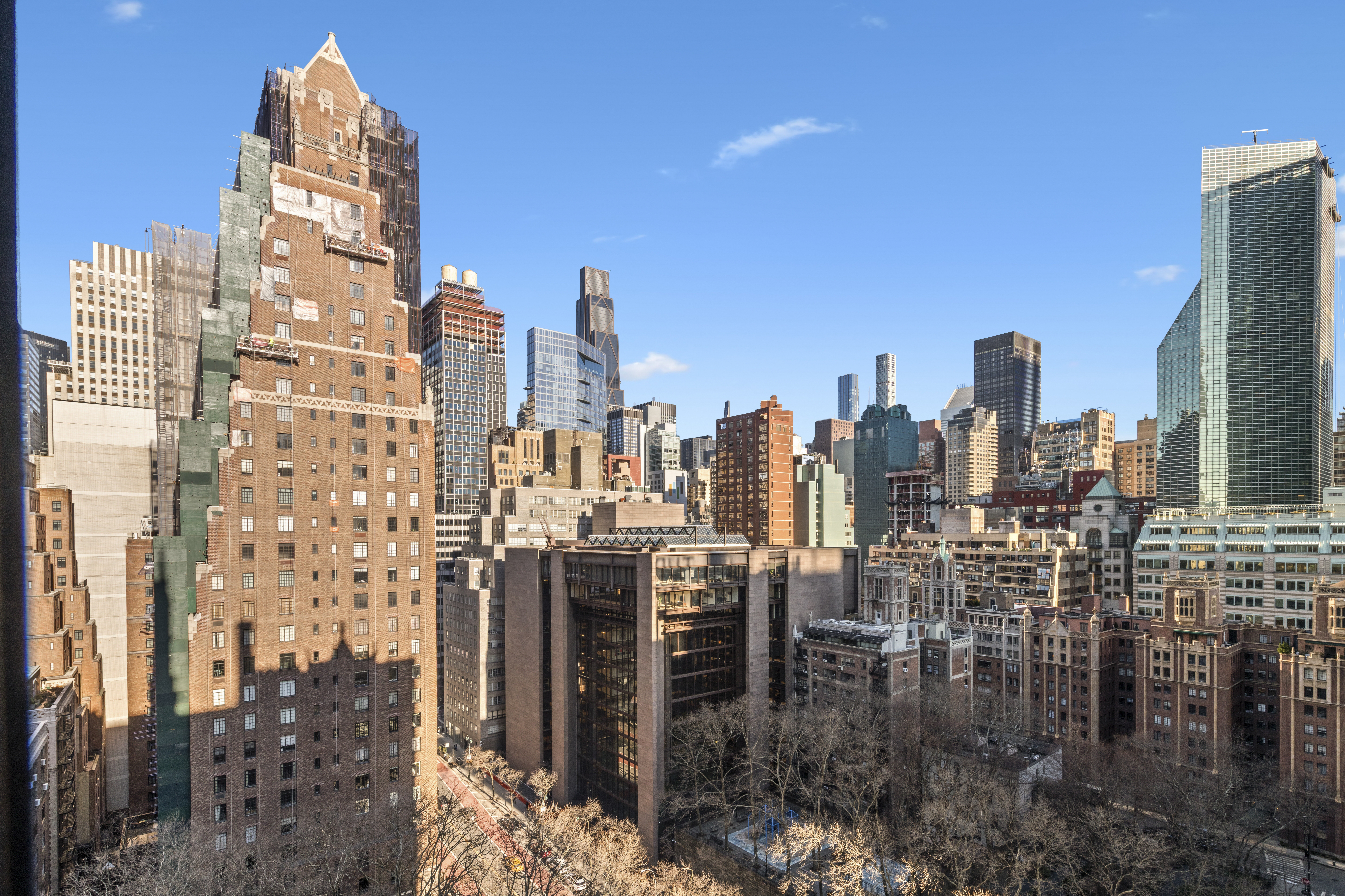 25 Tudor City Place, Unit 1611 Manhattan, NY 10017 - Photo 8 of 15 a view of a city with tall buildings