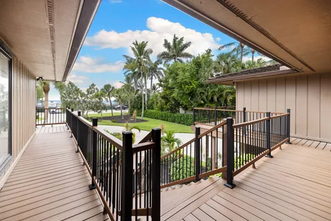 $14,900,000 | 3695 Gordon Drive, Naples, FL 34102