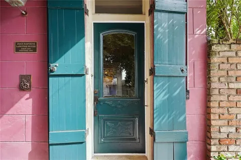 $749,000 | 621 Mandeville Street, New Orleans, LA 70117