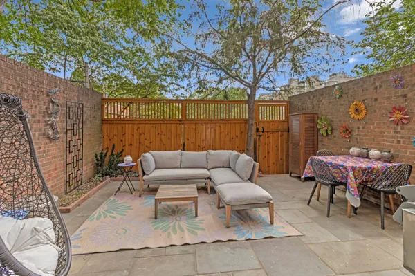 $1,100,000 | 500 H Street Southwest, Washington, DC 20024