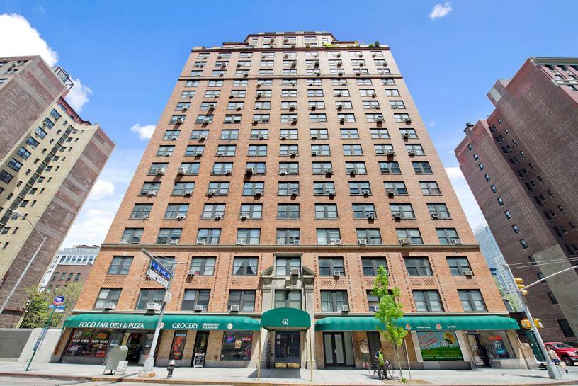 433 West 34th Street, Unit 8D Manhattan, NY 10001 - Photo 13 of 15 front view of a building