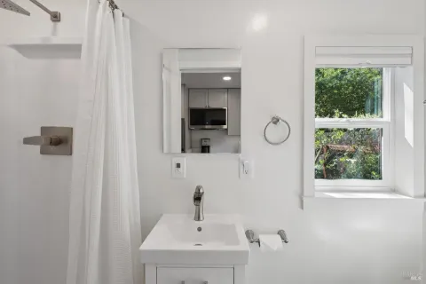 $1,395,000 | 142 Dominga Avenue, Fairfax, CA 94930
