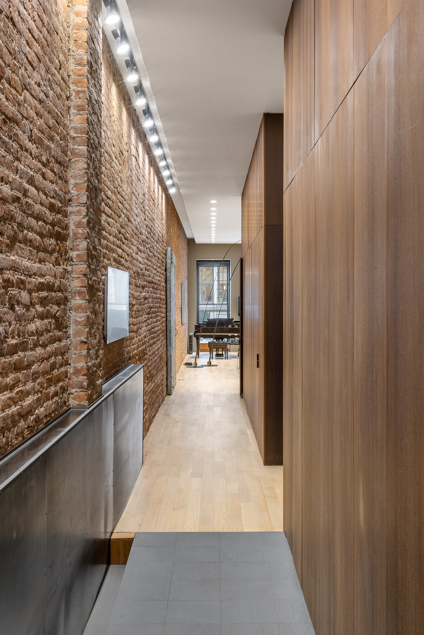 200 Mercer Street, Unit 2E Manhattan, NY 10012 - Photo 4 of 18