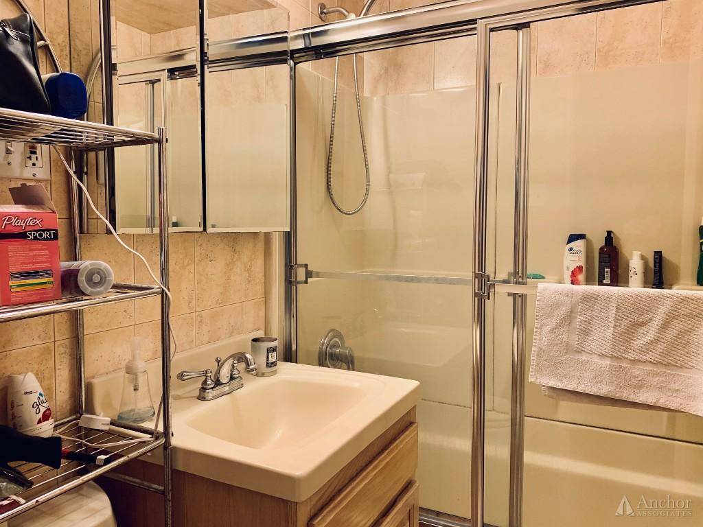 29th Street Queens, NY 11102 - Photo 9 of 10