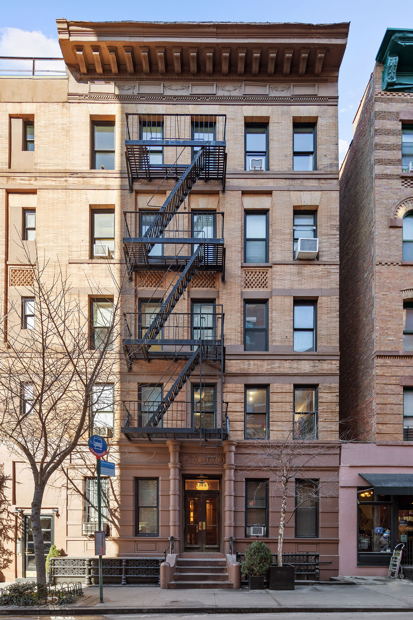 8 Bethune Street, Unit 14 Manhattan, NY 10014 - Photo 7 of 8