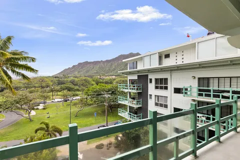 $700,000 | 2957 Kalākaua Avenue, Unit 501, Honolulu, HI 96815