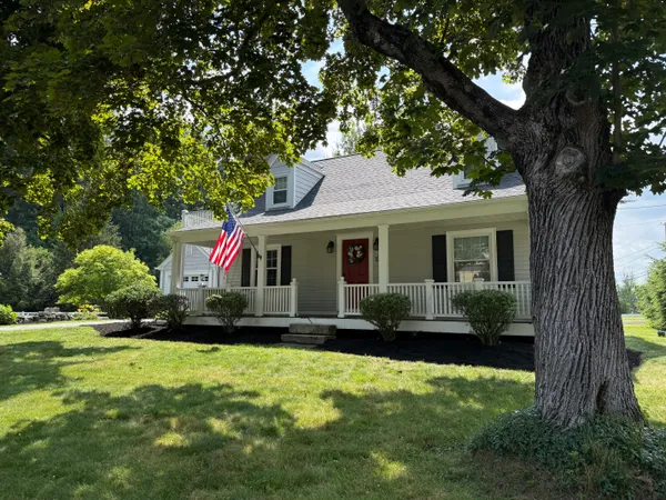$569,000 | 138 Homecrest Avenue, North Smithfield, RI 02896
